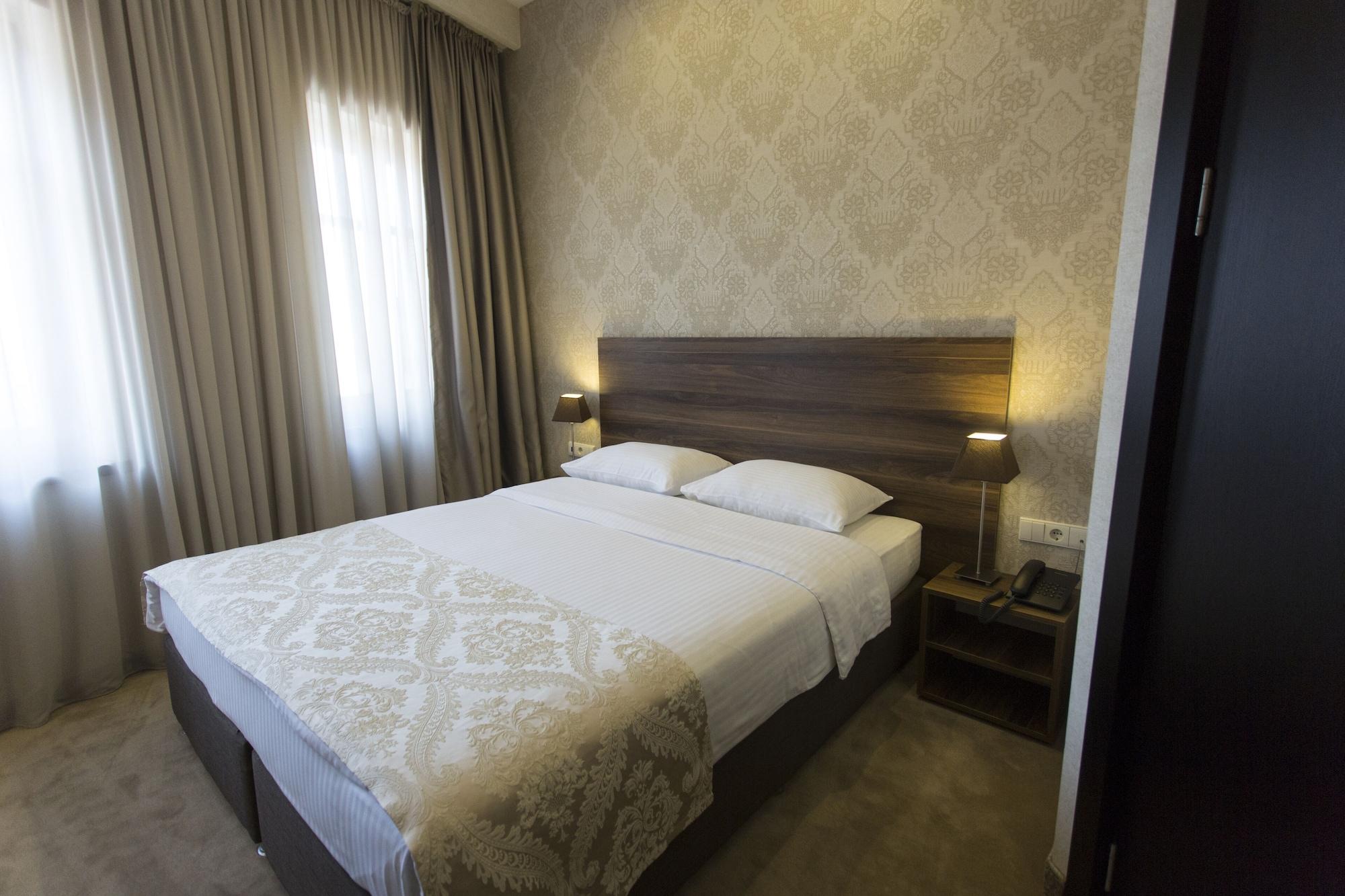 Old Meidan Tbilisi By Urban Hotels Esterno foto