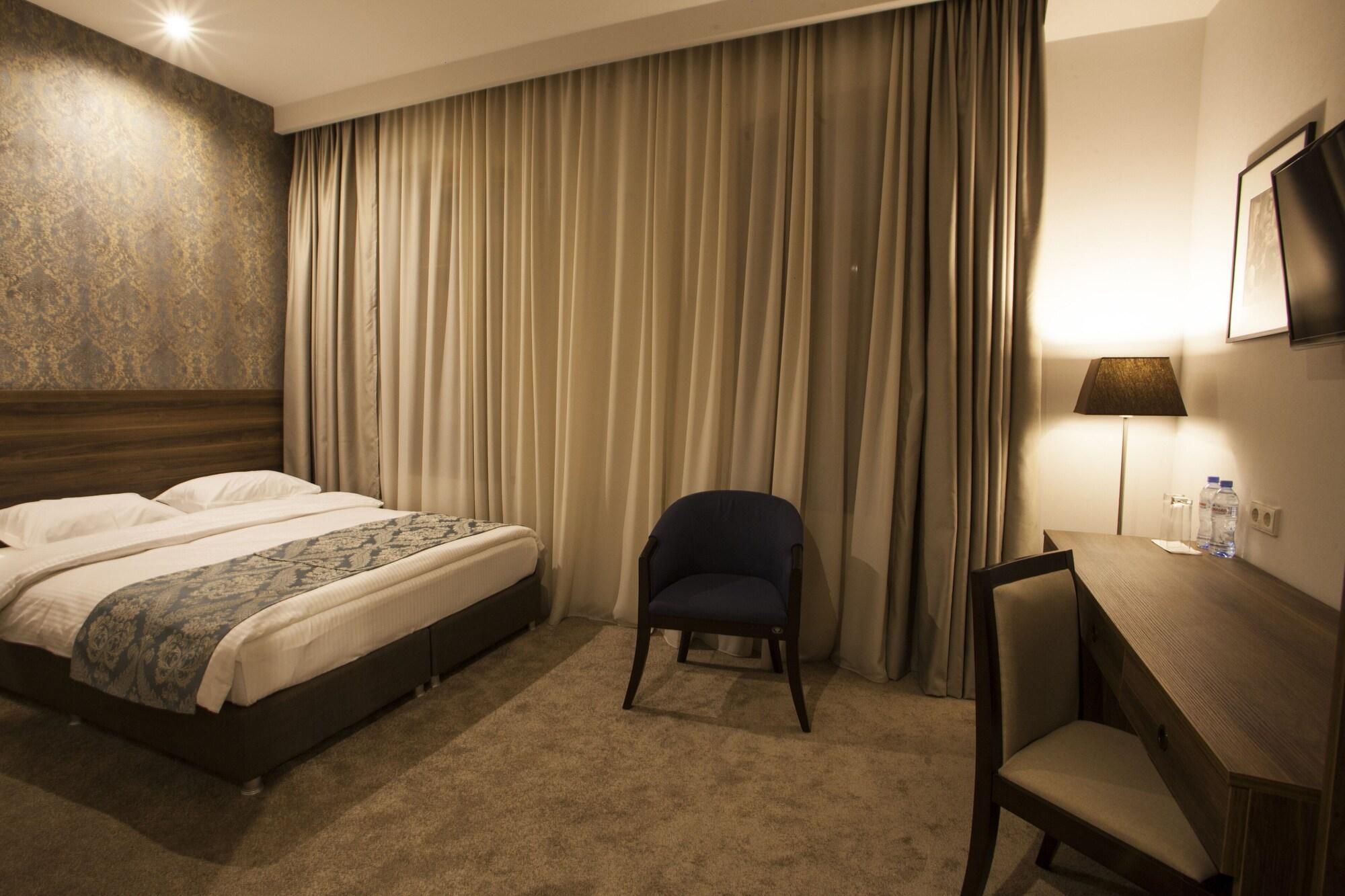 Old Meidan Tbilisi By Urban Hotels Esterno foto