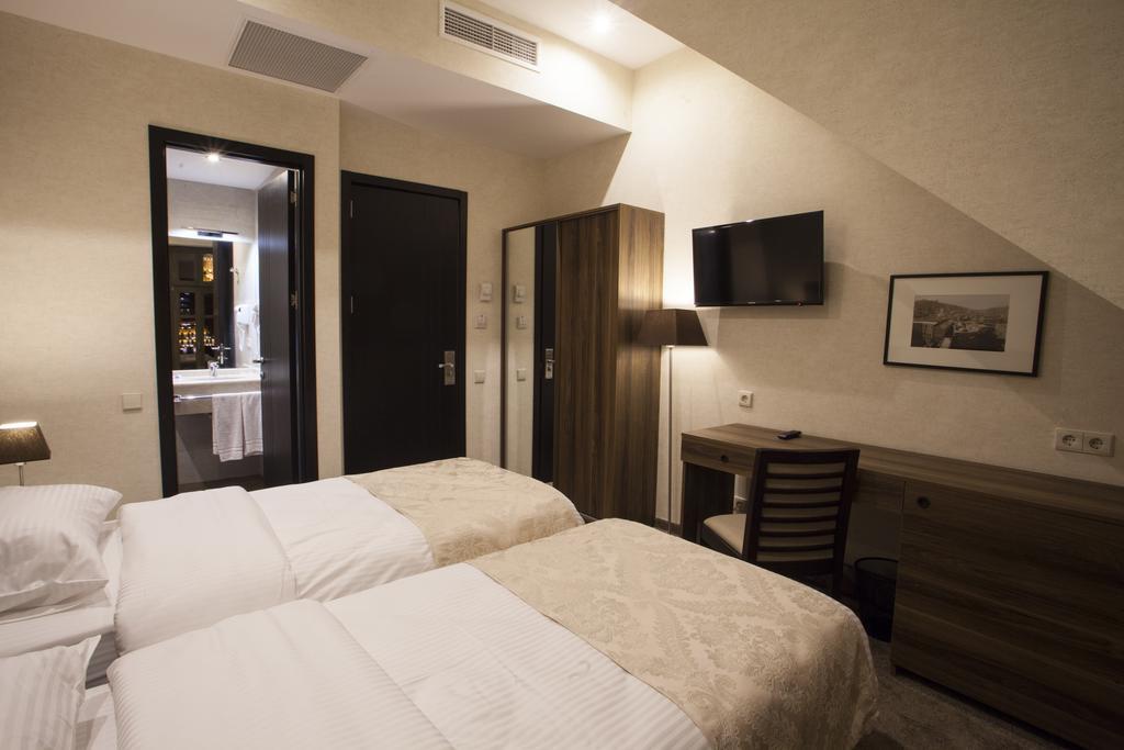 Old Meidan Tbilisi By Urban Hotels Esterno foto