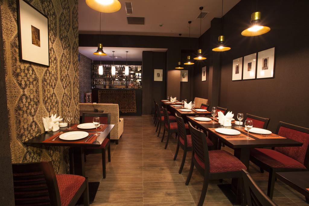 Old Meidan Tbilisi By Urban Hotels Esterno foto